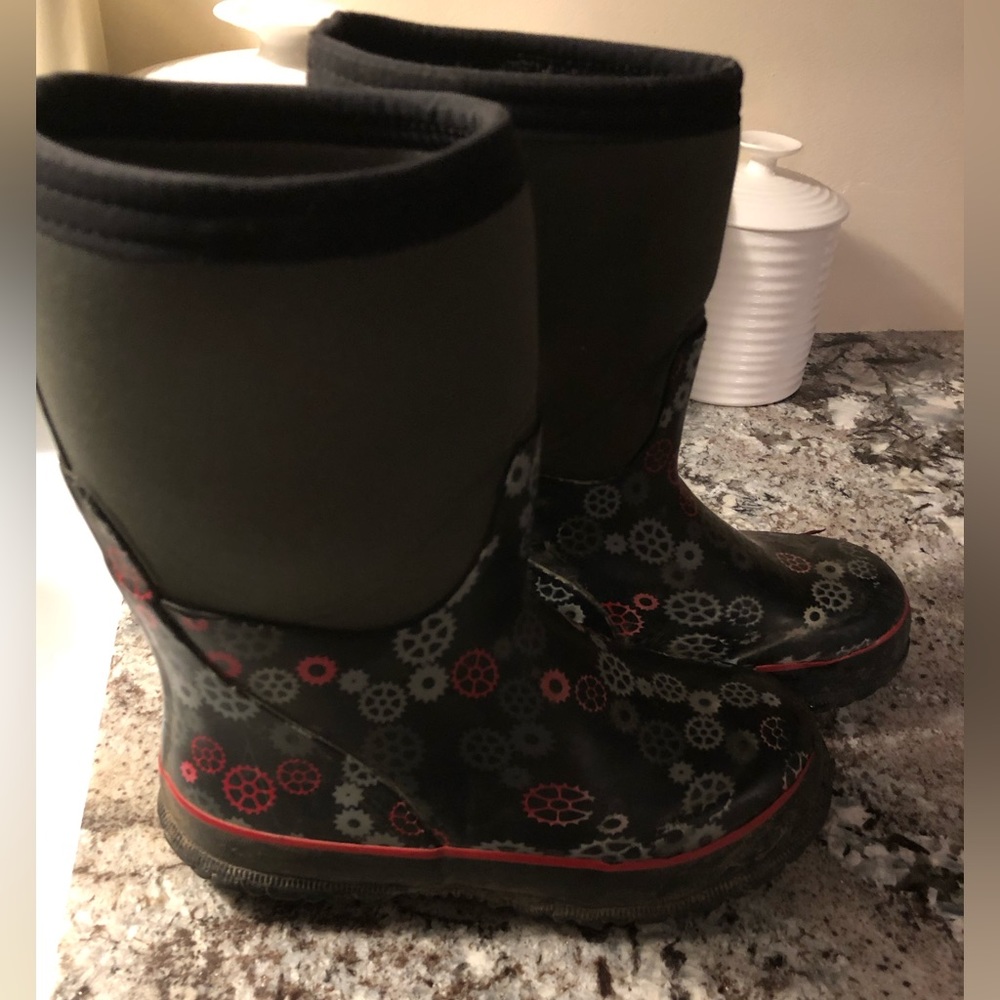 Bogs Size 1